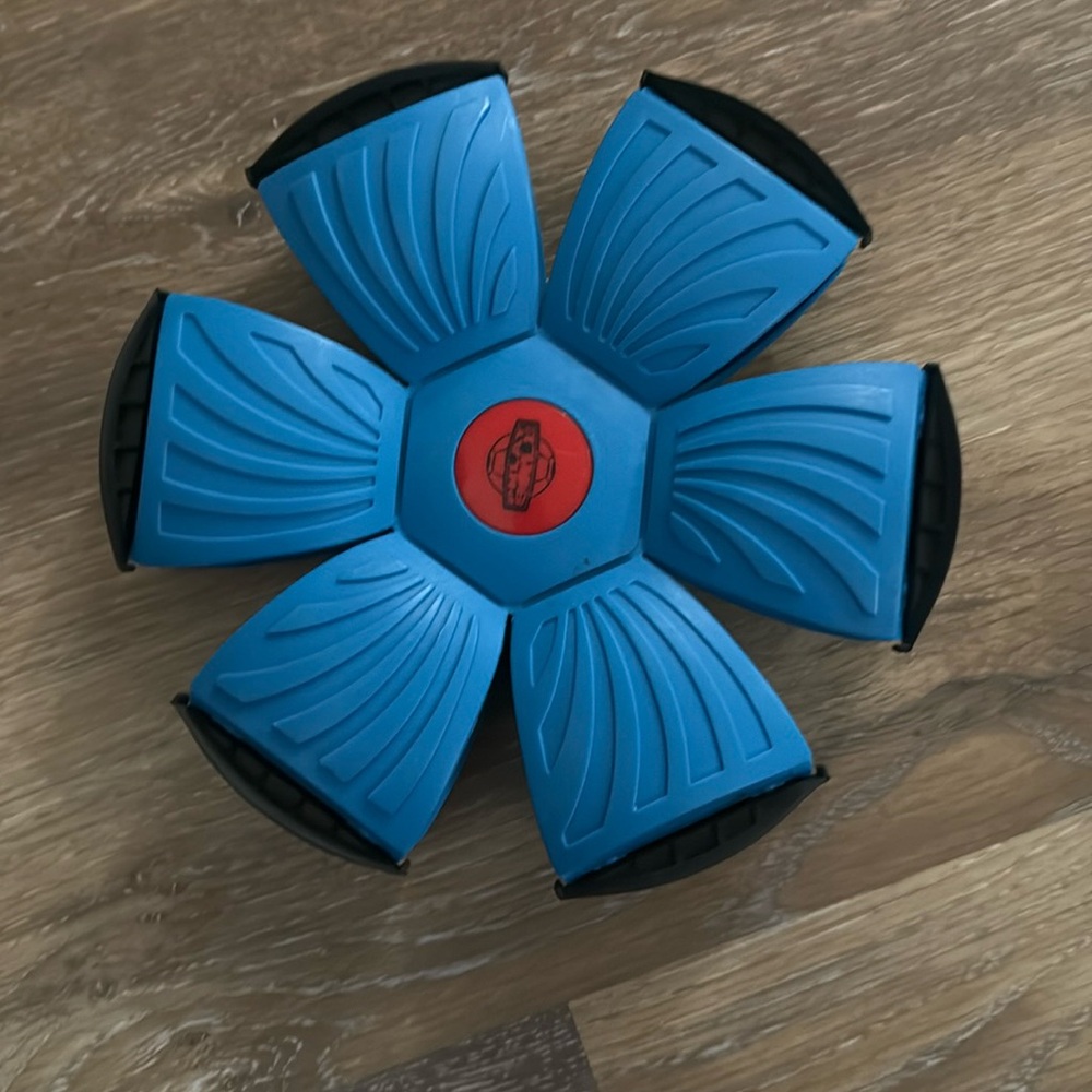 Phlat ball